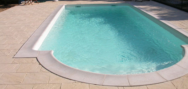 Création piscine béton à Châteauroux